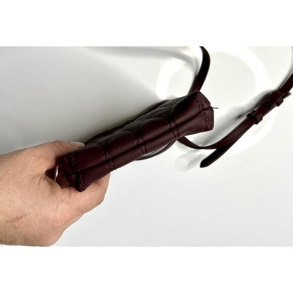 Universal Thread Maroon Small Cross Body Purse Cute Excellent Condition - Picture 3 of 6